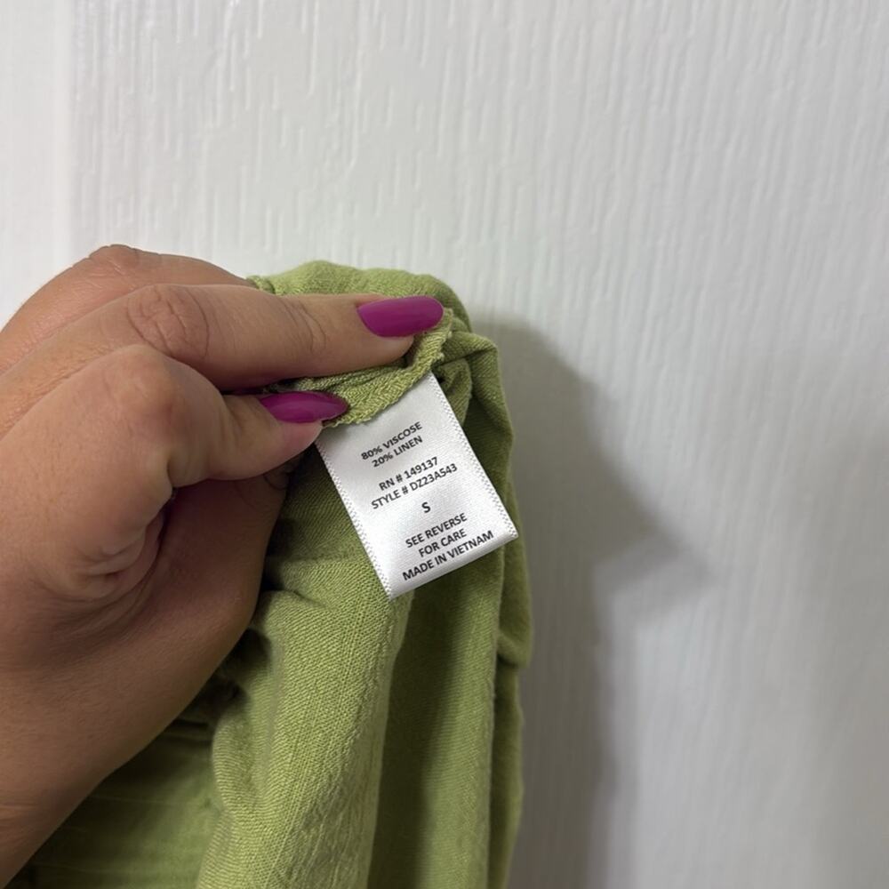 Double Zero green ruffle waist shorts with pockets size small - Picture 6 of 6